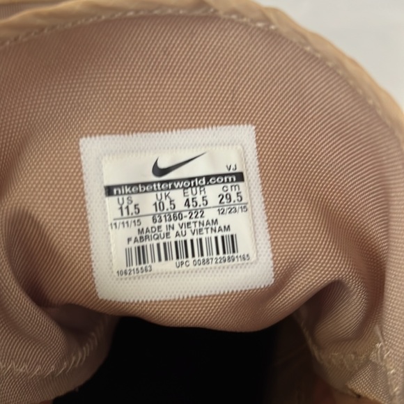 Nike Boots - Picture 3 of 7